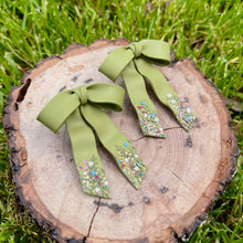 Load image into Gallery viewer, Blooming Bliss Bows