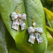 Load image into Gallery viewer, Mini Wallflower Bliss Bows