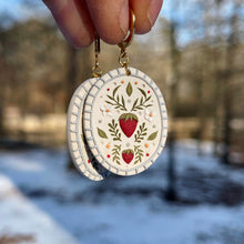 Load image into Gallery viewer, Strawberry Grove