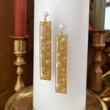 Load image into Gallery viewer, Rockin’ Around