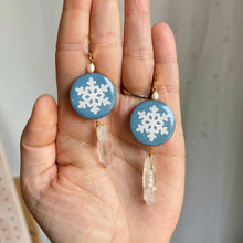 Load image into Gallery viewer, Snowflake Crystal Drops