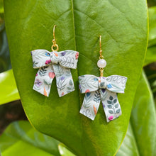Load image into Gallery viewer, Mini Wallflower Bliss Bows